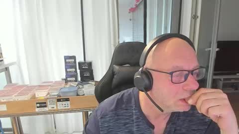 Snapshot of machinegun3dx chatting on February 13, 2026, 4:14 pm Andy online show from February 13, 2026, 4:14 pm