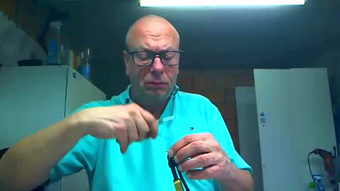 Snapshot of machinegun3dx chatting on February 18, 2026, 7:43 pm Andy online show from February 18, 2026, 7:43 pm