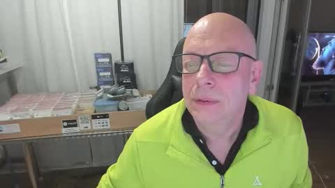 Snapshot of machinegun3dx chatting on February 22, 2026, 12:34 am Andy online show from February 22, 2026, 12:34 am