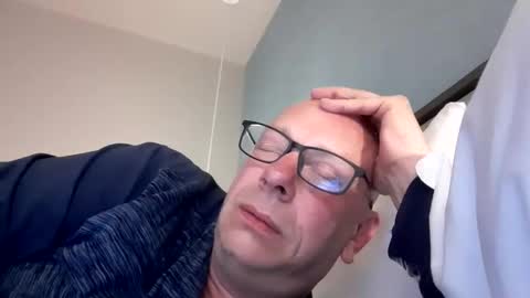 Andy online show from June 11, 2026, 1:49 am