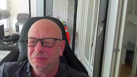 Andy online show from June 15, 2026, 10:39 am