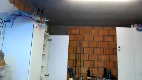 Andy online show from June 17, 2026, 6:09 pm