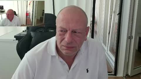 Andy online show from June 21, 2026, 6:16 am