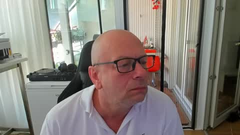 Andy online show from July 16, 2026, 5:57 am