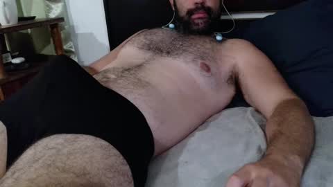 Snapshot of machoathome chatting on April 28, 2026, 1:26 am machoathome online show from April 28, 2026, 1:26 am