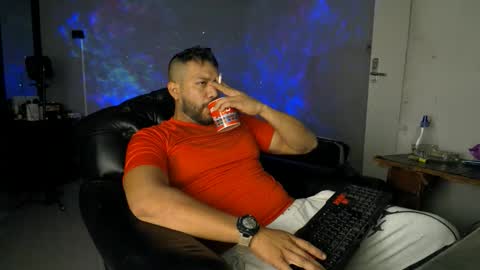 Snapshot of machohandsome chatting on June 7, 2026, 8:56 pm Javier papichulo master how do you want online show from June 7, 2026, 8:56 pm
