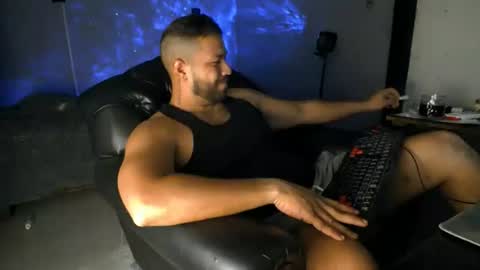 Snapshot of machohandsome chatting on August 3, 2026, 8:46 am Javier papichulo master how do you want online show from August 3, 2026, 8:46 am