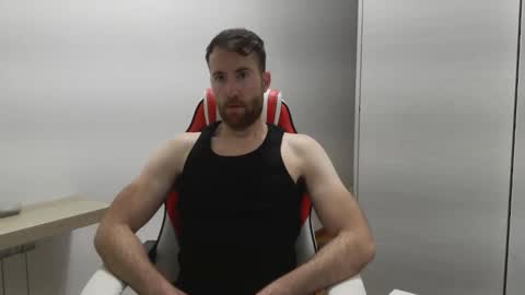 Snapshot of machohiberiko chatting on December 20, 2025, 4:58 pm Jota online show from December 20, 2025, 4:58 pm