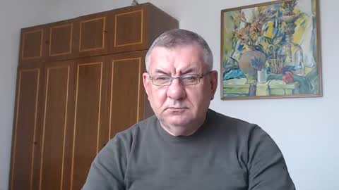 Snapshot of machomale3 chatting on April 10, 2026, 12:43 pm Macho online show from April 10, 2026, 12:43 pm