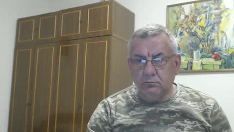 Snapshot of machomale3 chatting on April 15, 2026, 8:09 pm Macho online show from April 15, 2026, 8:09 pm