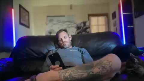 MackinCaliAllDay online show from October 11, 2025, 7:01 pm