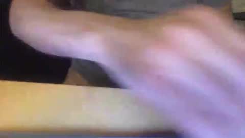 mackly46london online show from September 14, 2025, 3:16 am