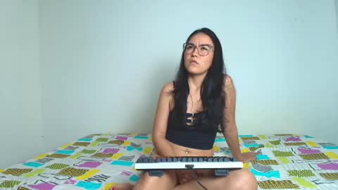 mad_dy_ online show from March 4, 2025, 5:03 pm