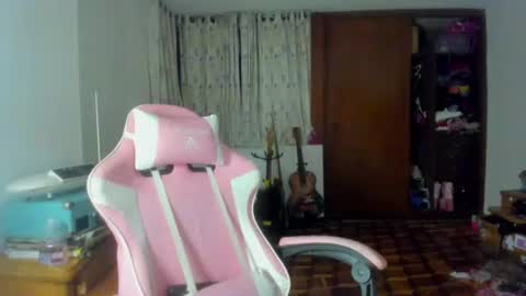 Snapshot of madam_sativa chatting on June 11, 2026, 2:53 am di online show from June 11, 2026, 2:53 am