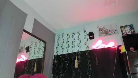 Snapshot of maddi_avalon chatting on February 10, 2026, 6:17 am Maddi Avalon online show from February 10, 2026, 6:17 am