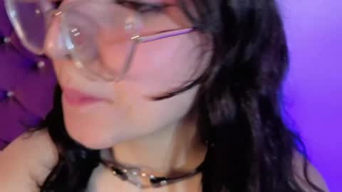 Snapshot of maddie_lesyouxxx chatting on May 29, 2026, 1:42 pm Madie online show from May 29, 2026, 1:42 pm