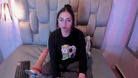 Snapshot of maddie_lesyouxxx chatting on May 30, 2026, 12:35 pm Madie online show from May 30, 2026, 12:35 pm
