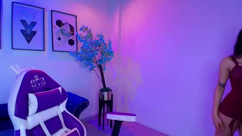 maddie_t18 online show from May 30, 2026, 11:40 am