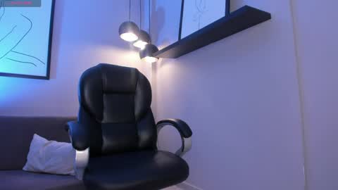 Maddison online show from April 2, 2026, 8:28 pm