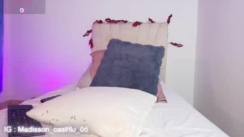 maddisson_quenn05 online show from February 23, 2026, 8:06 pm