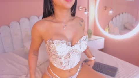 Maddy  online show from December 27, 2024, 9:06 am