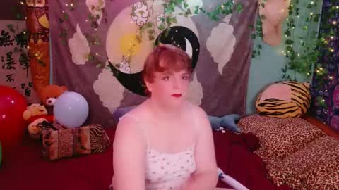 Snapshot of maddy_cat chatting on October 16, 2025, 3:02 pm Maddy Cat online show from October 16, 2025, 3:02 pm