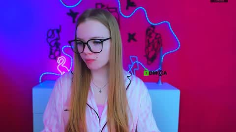 maddy moah online show from April 4, 2026, 5:27 am