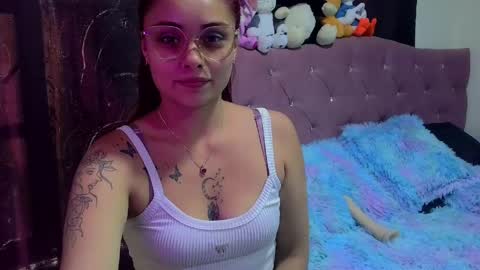 Snapshot of madeleine_2018 chatting on April 16, 2026, 7:25 pm sofia online show from April 16, 2026, 7:25 pm