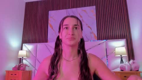 Madeline  online show from January 18, 2026, 2:59 am