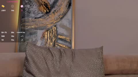 Madeline online show from February 8, 2025, 11:24 pm