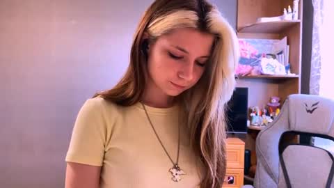 Snapshot of madelinepanagos chatting on July 22, 2026, 2:31 pm Alice online show from July 22, 2026, 2:31 pm