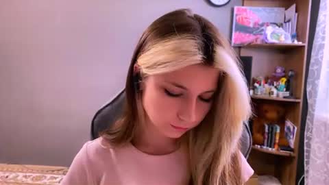 Snapshot of madelinepanagos chatting on July 24, 2026, 2:48 pm Alice online show from July 24, 2026, 2:48 pm