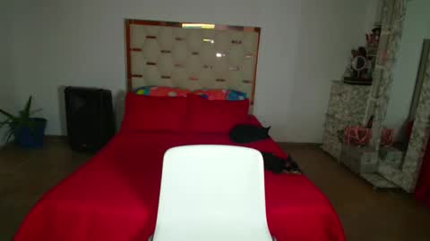 madelyn roses online show from September 27, 2025, 2:05 am