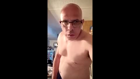 madeyoulook197 online show from April 20, 2026, 12:35 am