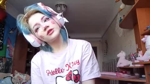 Alice Kaneki online show from February 12, 2026, 6:08 am