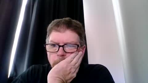 Madhatter72 online show from November 20, 2025, 6:40 pm