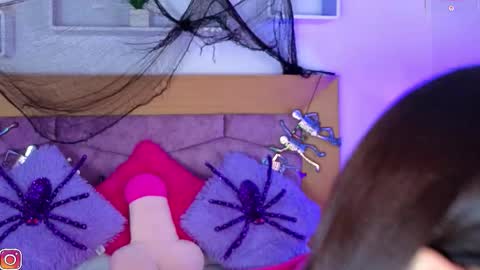 Snapshot of madison__jones chatting on October 20, 2025, 7:14 pm online show from October 20, 2025, 7:14 pm