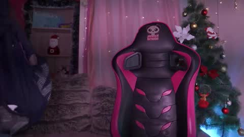 Madison   online show from November 25, 2025, 12:27 pm