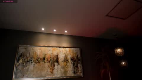 Maddi Collins online show from December 22, 2025, 12:13 pm