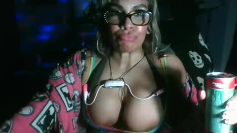 Snapshot of madisonjayde77 chatting on February 10, 2025, 7:04 am MadisonJayde online show from February 10, 2025, 7:04 am