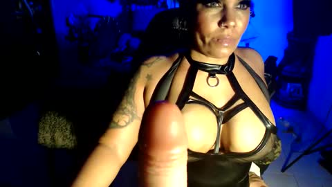 Snapshot of madisonjayde77 chatting on October 5, 2025, 4:44 am MadisonJayde online show from October 5, 2025, 4:44 am