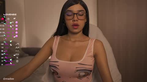 Snapshot of madisonsanford chatting on February 23, 2025, 6:49 am thumbs up thx you so much MODEL INDEPENDENT online show from February 23, 2025, 6:49 am