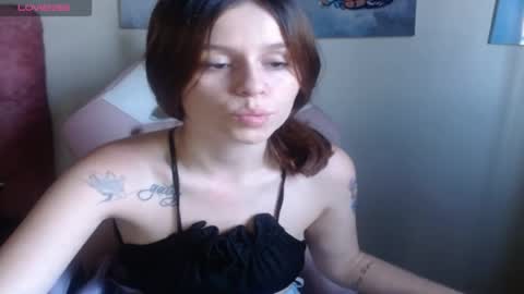 Snapshot of madisonthomas18 chatting on July 6, 2026, 3:25 pm My name is madi Lushdomi is activeThere are legends that in this room all your wishes can come true Private is Open online show from July 6, 2026, 3:25 pm