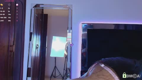 madisonwalkeeer online show from April 8, 2026, 8:42 pm