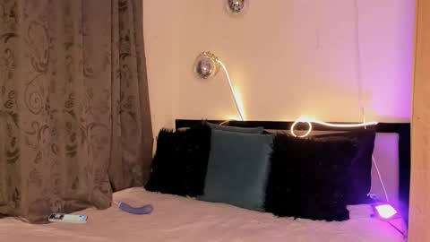 Snapshot of madisson_abondax_ chatting on October 9, 2025, 11:36 pm MADISSON online show from October 9, 2025, 11:36 pm