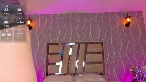    online show from October 3, 2025, 12:46 pm