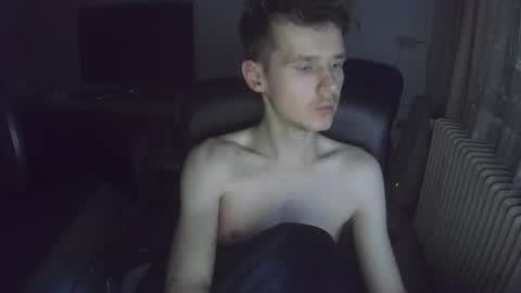 Snapshot of madnessss1215 chatting on February 22, 2026, 6:57 am madnessss1215 online show from February 22, 2026, 6:57 am