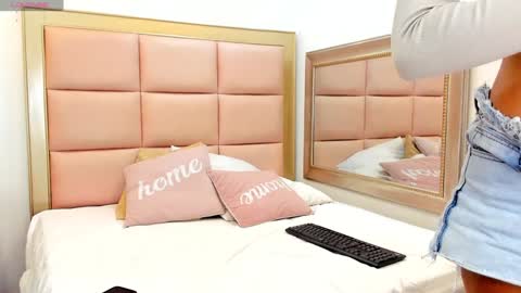 Snapshot of mady_edwards chatting on January 26, 2025, 3:48 am Mady online show from January 26, 2025, 3:48 am