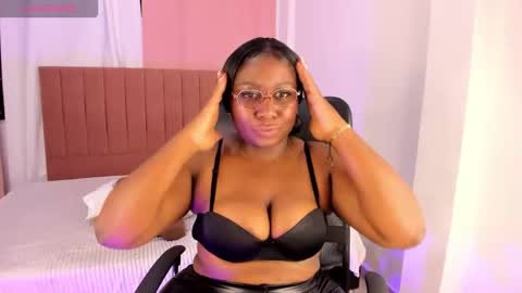 Snapshot of madycarter chatting on December 23, 2025, 7:28 am Maddy online show from December 23, 2025, 7:28 am