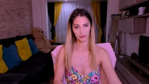 Madye Roberts online show from March 23, 2026, 10:25 pm